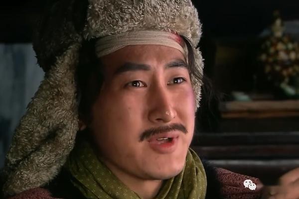 在征讨方腊的苏州之战中,施恩与孔亮一起出兵常熟,因为不识水性,落水