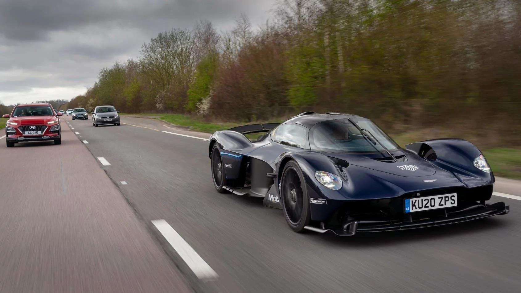 女武神首度出巡阿斯顿马丁valkyrie拥有f1赛车基因的超跑