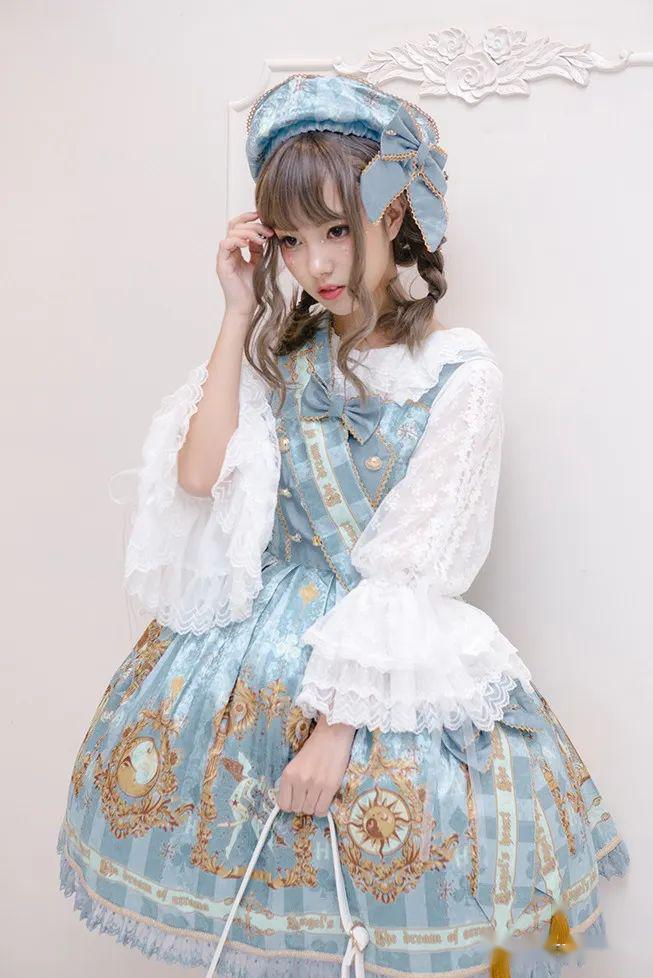 以赫本为灵感的窈窕淑女jsk,蝴蝶结与缎带的设计也是别样的绶带