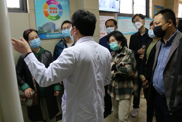 苏州市禁毒部门来我市考察交流_樊先权