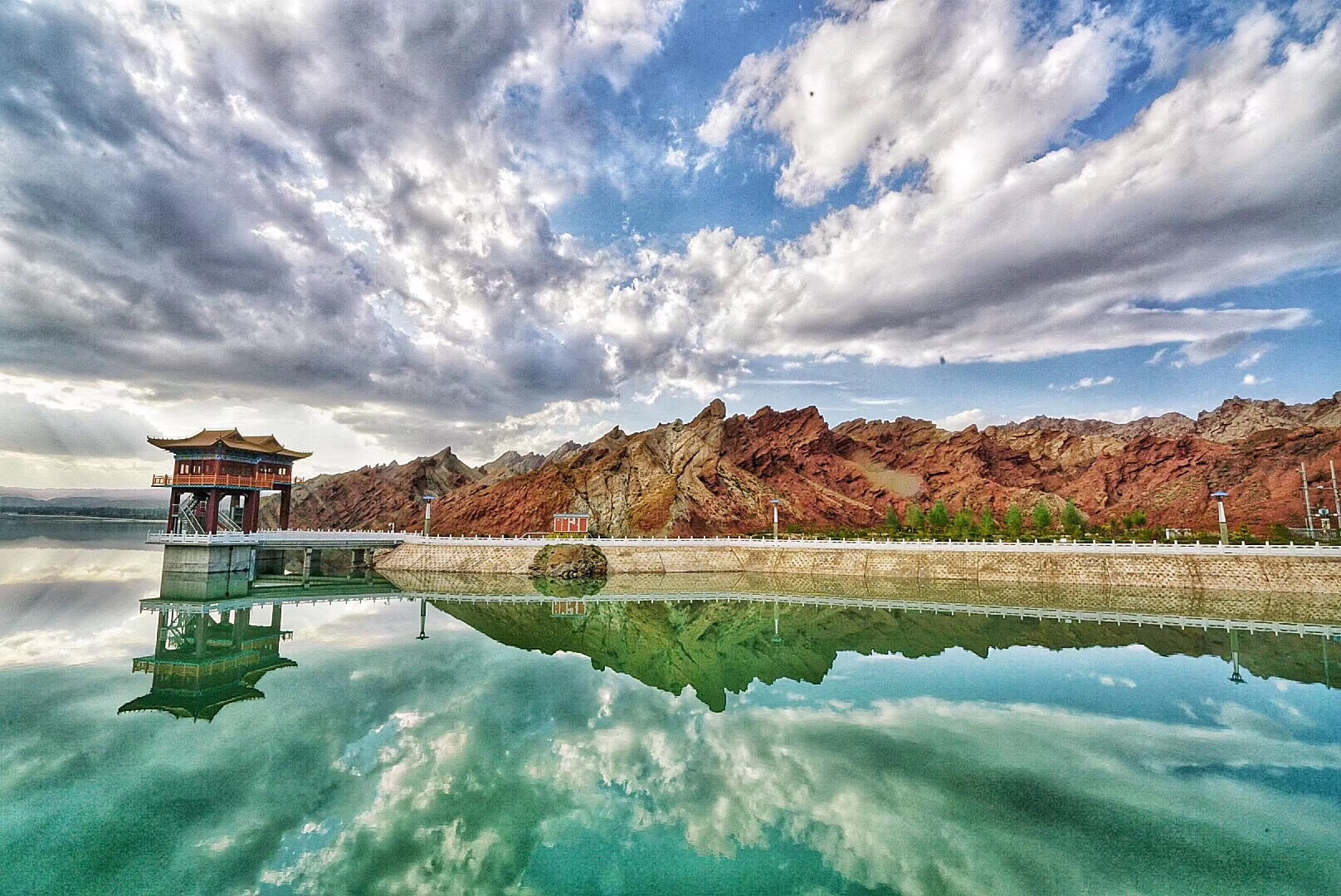 从电视连续剧《一个都不能少》看多彩张掖景点