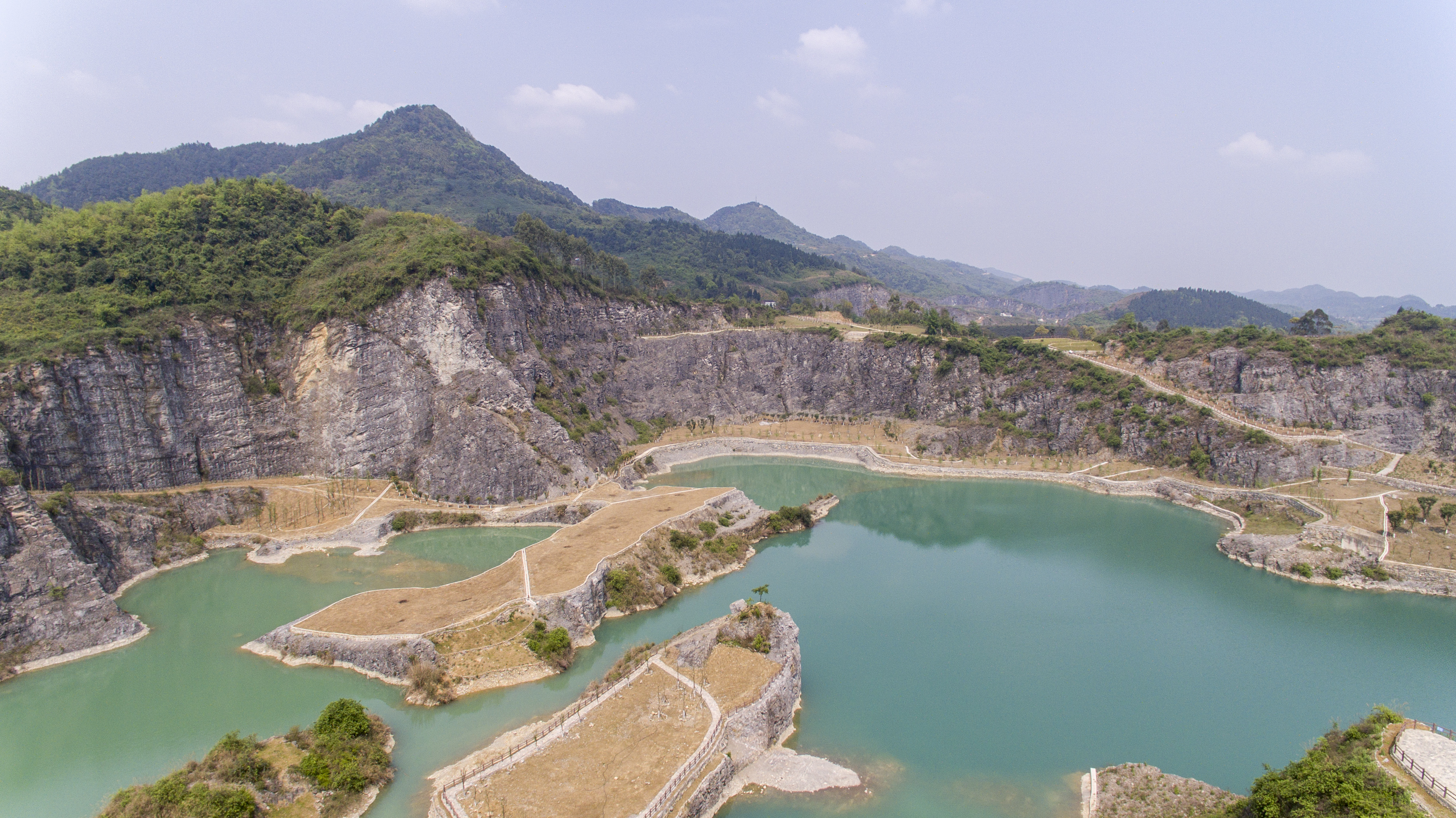 重慶渝北加大生態修復力度讓廢棄礦山變了樣