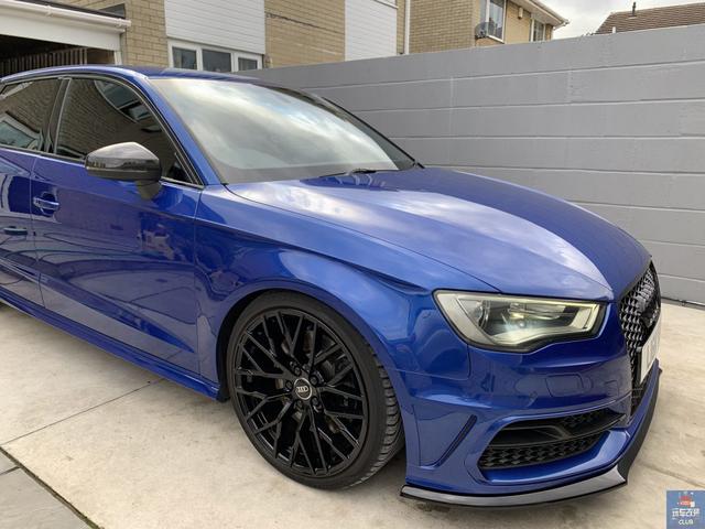 这辆奥迪s3拥有看似一切简约的改装怀揣一颗狂暴的核心