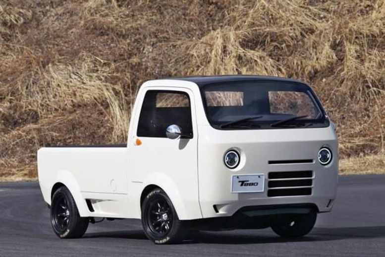 从车身尺寸上来看,它应该是一款微型车,而并非是一件皮卡车,这款车的