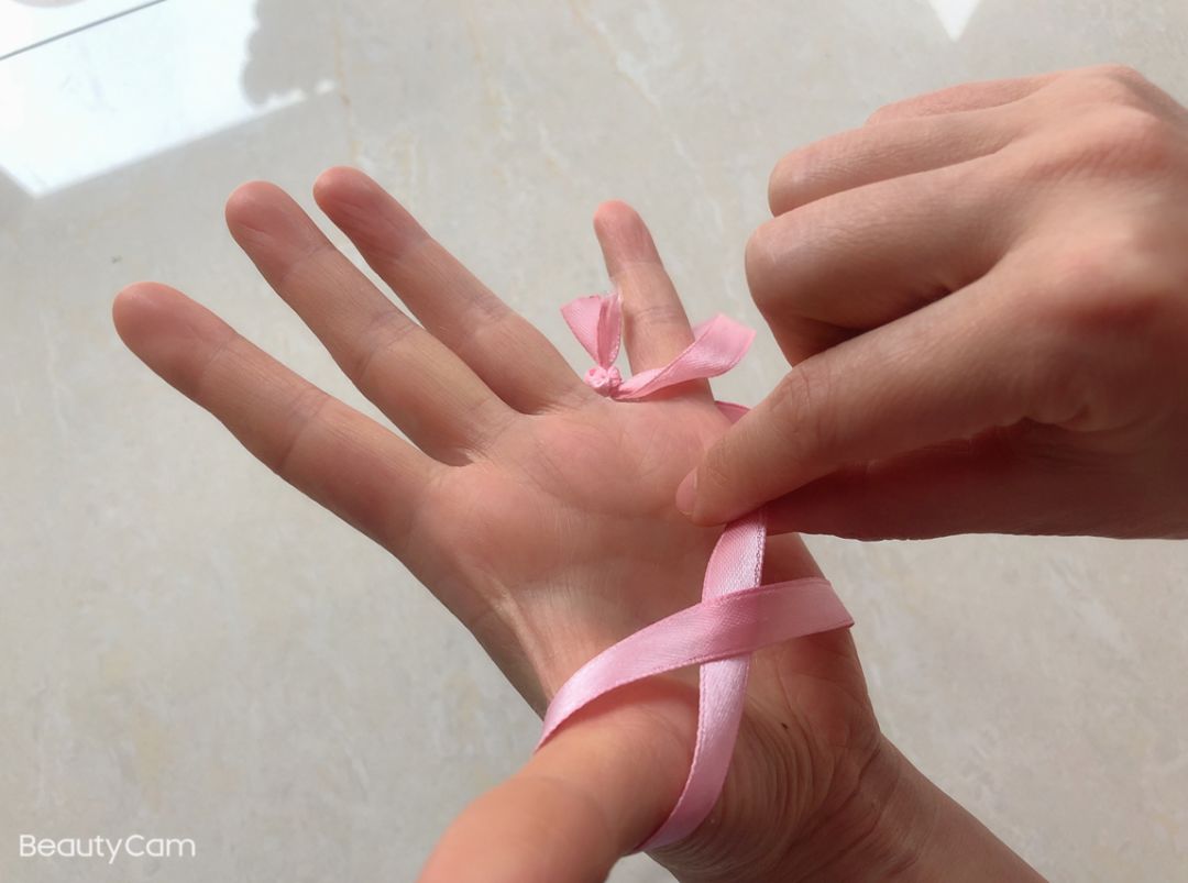 "云时光"亲子活动系列:动动小手指——翻绳游戏《小小蒲公英》