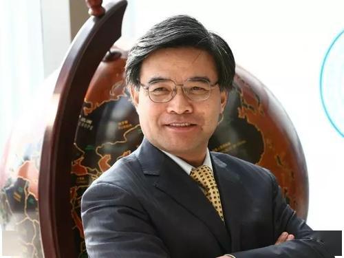 网上讲座石磊用经济学智慧解读中国