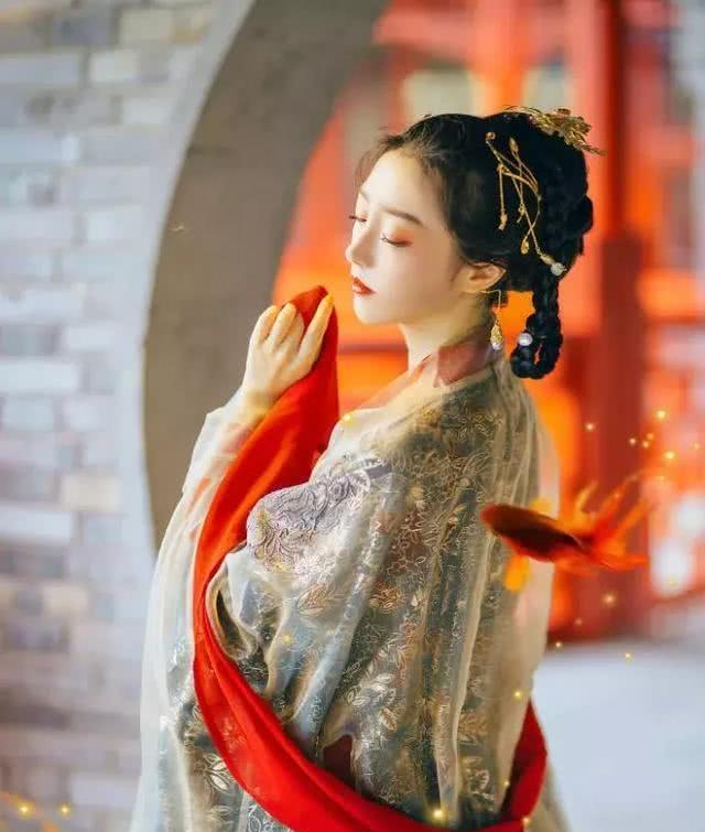 心理测试:选一件古装,测如果穿越到古代你会成为什么角色