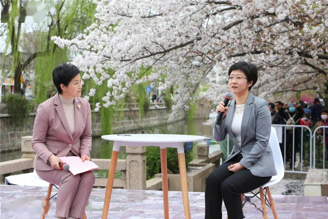 常熟市人民政府副市长赵红为常熟文体旅做现场推介.