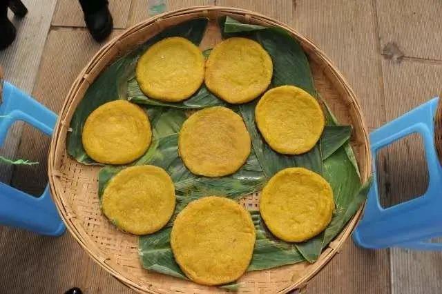 壮族三月三那些你不能错过的传统美食祭龙粑粑花米饭