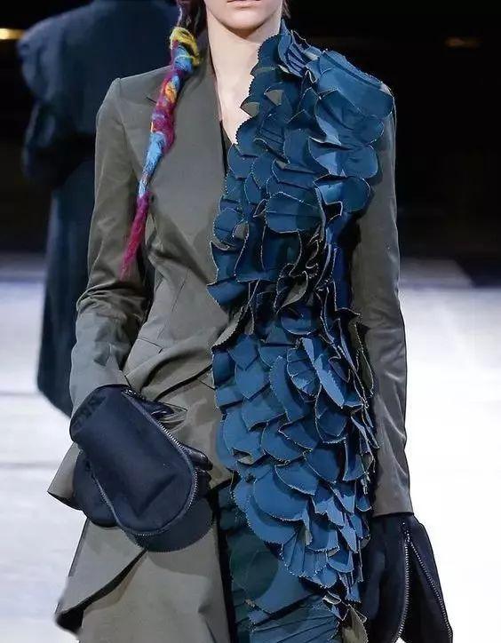 解构拼接设计灵感素材丨不同的材质面料设计才能碰撞出不同的火花