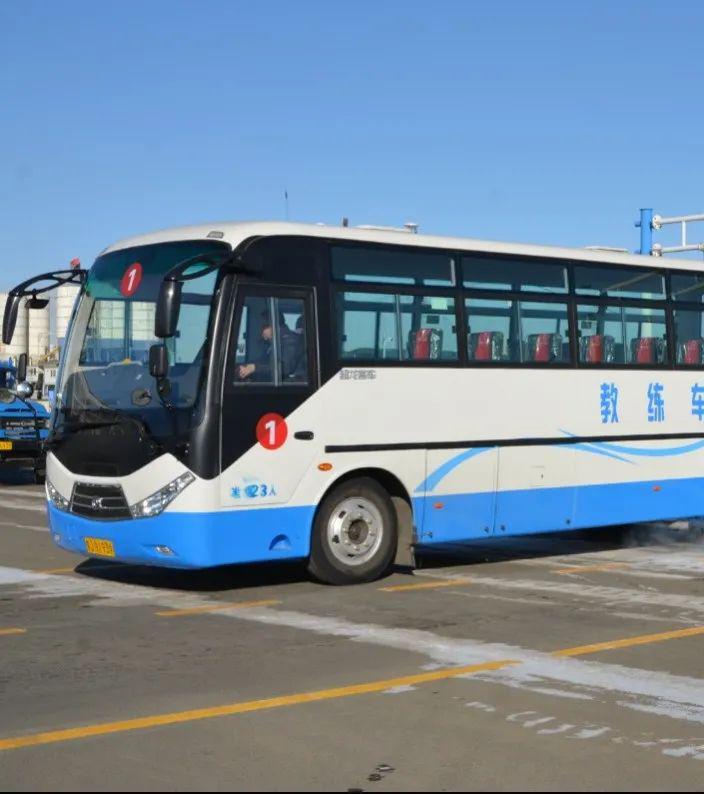 韵驰驾校大中型客货车科目二考试过关率70