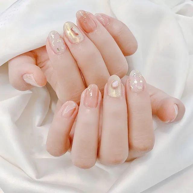 春天做金箔美甲百搭又仙气