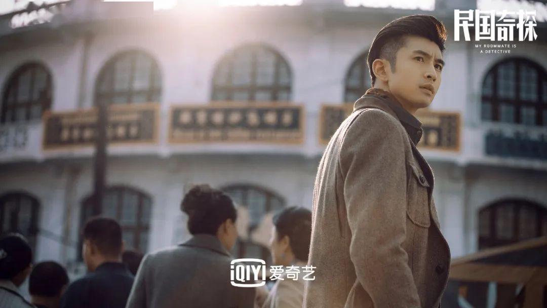 路垚精致利己,乔楚生也是青龙帮帮主为了洗白而塞进巡捕房的一颗棋子