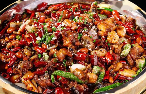 干锅兔香辣美味焦香十足鲜椒兔爽口嫩滑特好吃