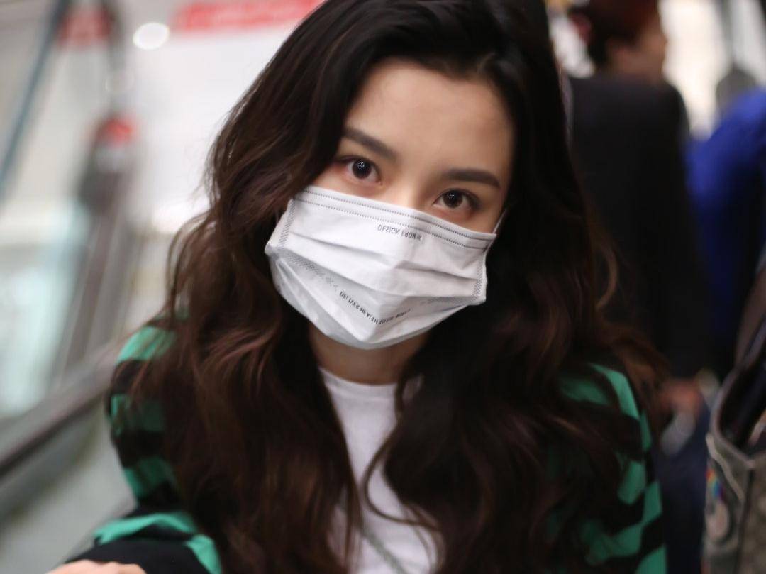 张韶涵胡彦斌戴透明口罩录节目? 明星们的"花式防护",你能get多少