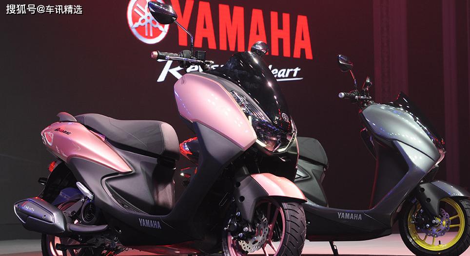 雅马哈高颜值小踏板,全液晶屏仪表盘,坐高765mm,既便捷又亲民