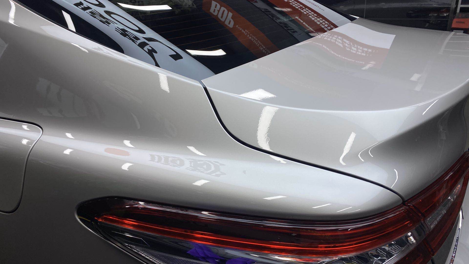 集万千宠爱于一身,丰田凯美瑞装贴膜小二隐形车衣!