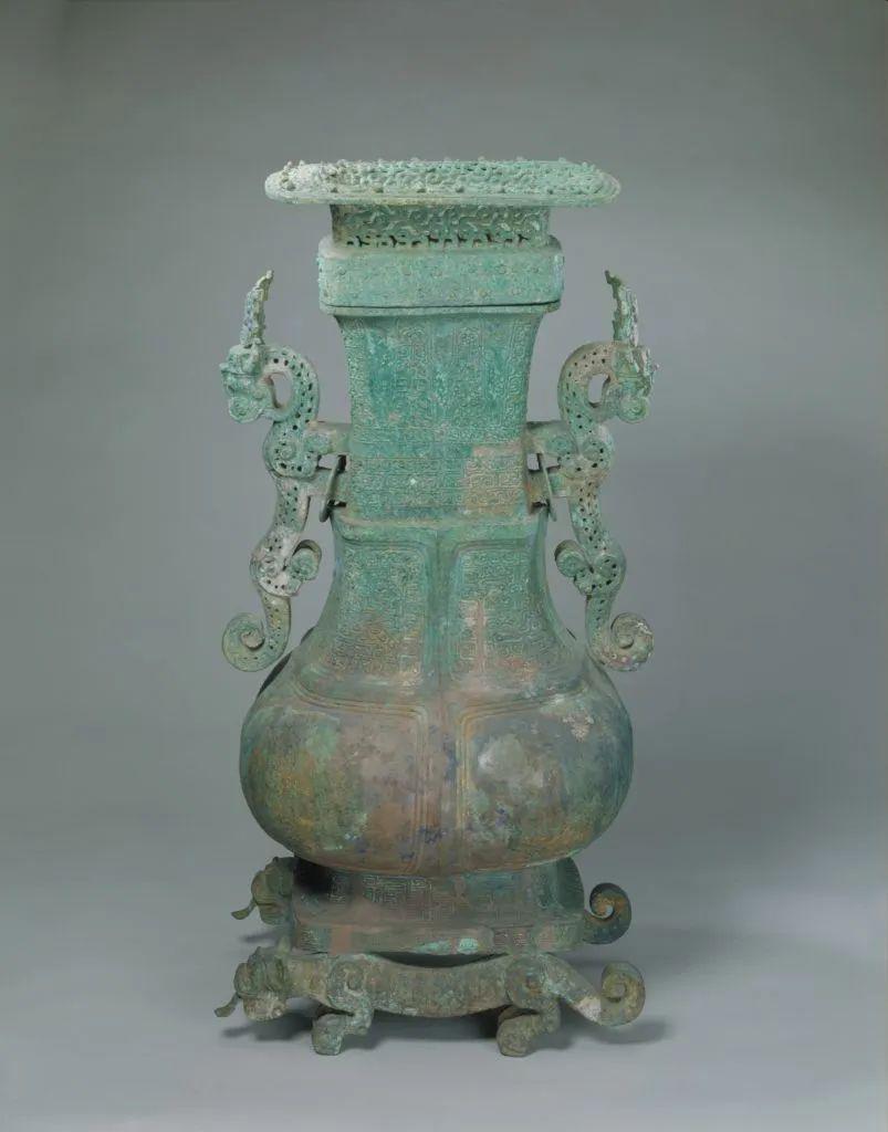 春秋后期 兽耳虎足方壶 故宫博物院藏春秋 龙耳方壶