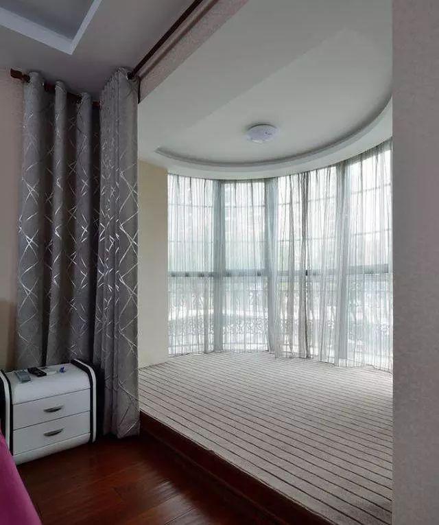 138㎡装修花26万弧形阳台做成圆形榻榻米超美腻