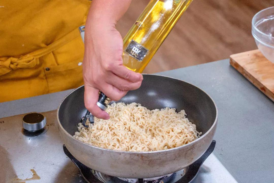 詹姆士的厨房 | 这样煮泡面,满满都是高级感!