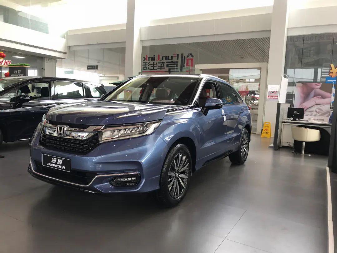 0t/大5座 全新改款大型suv冠道现车已到店 ,现接受预订!