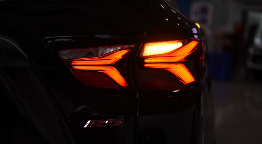 万众期待霸气到店抢先体验这suv后被震撼了