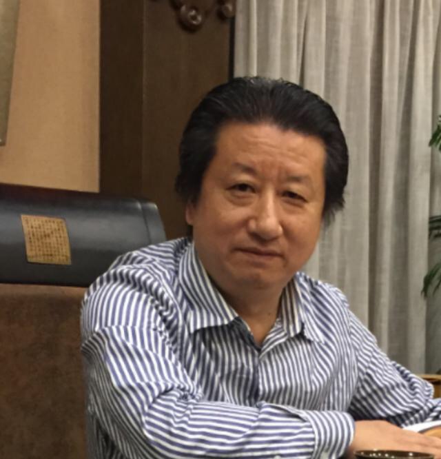 画廊推荐画家陈胜广妙笔丹青心与神遇