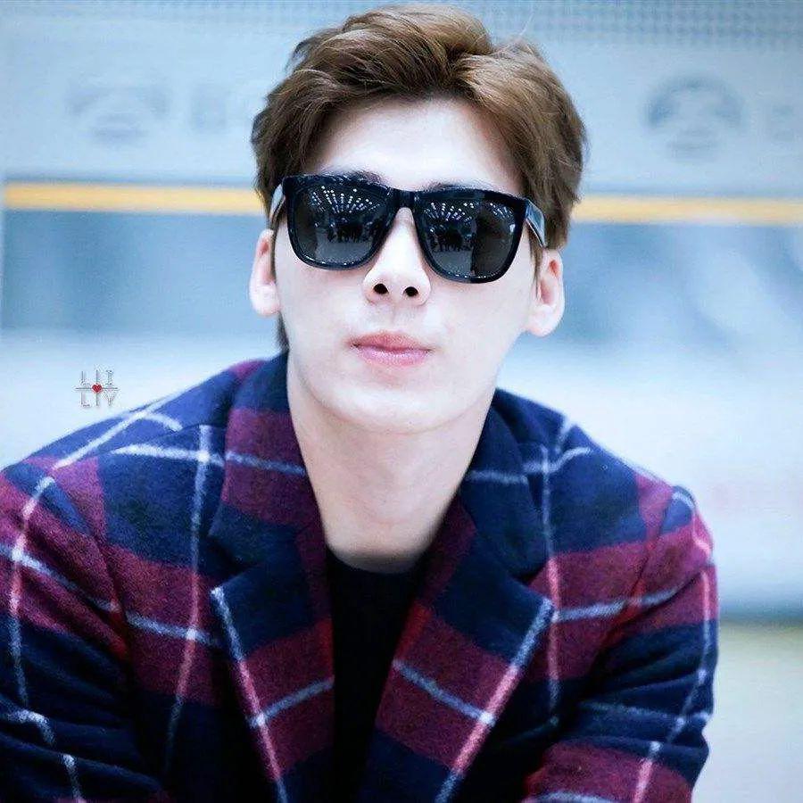 男士墨镜怎么选一招教你气场全开