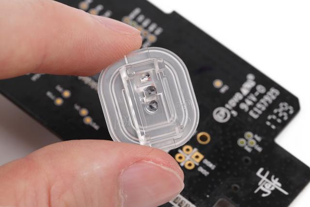 美中亦有不足赛睿经典游戏鼠标sensei310拆解