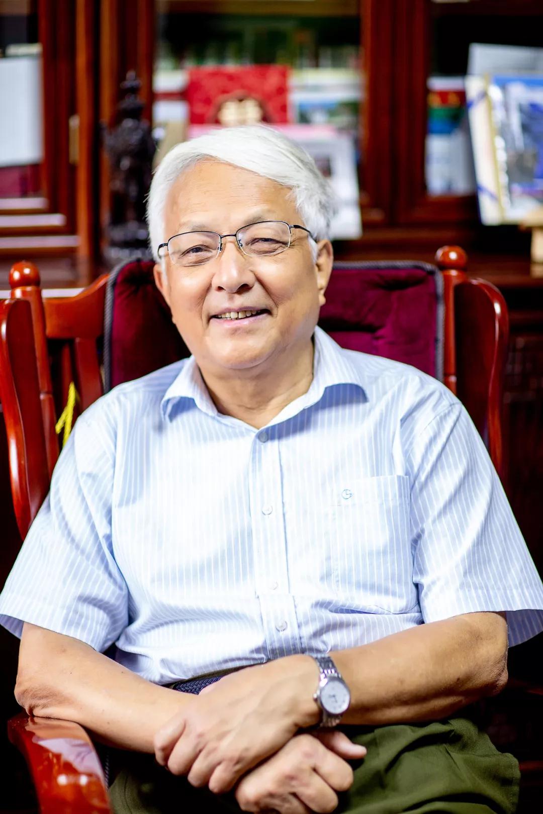 cpca名誉秘书长,本社社长 王龙基中国的疫情在我们中央政府,英勇的