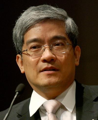 浙大郑强教授凭犀利语言走红却遭质疑还曾任这所211大学校长