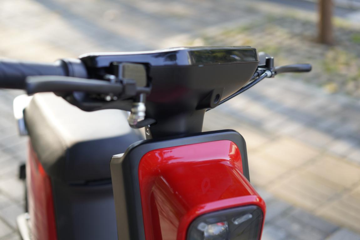 70迈智能电动车测评:能陪你回家的小爱同学是一种什么感受?