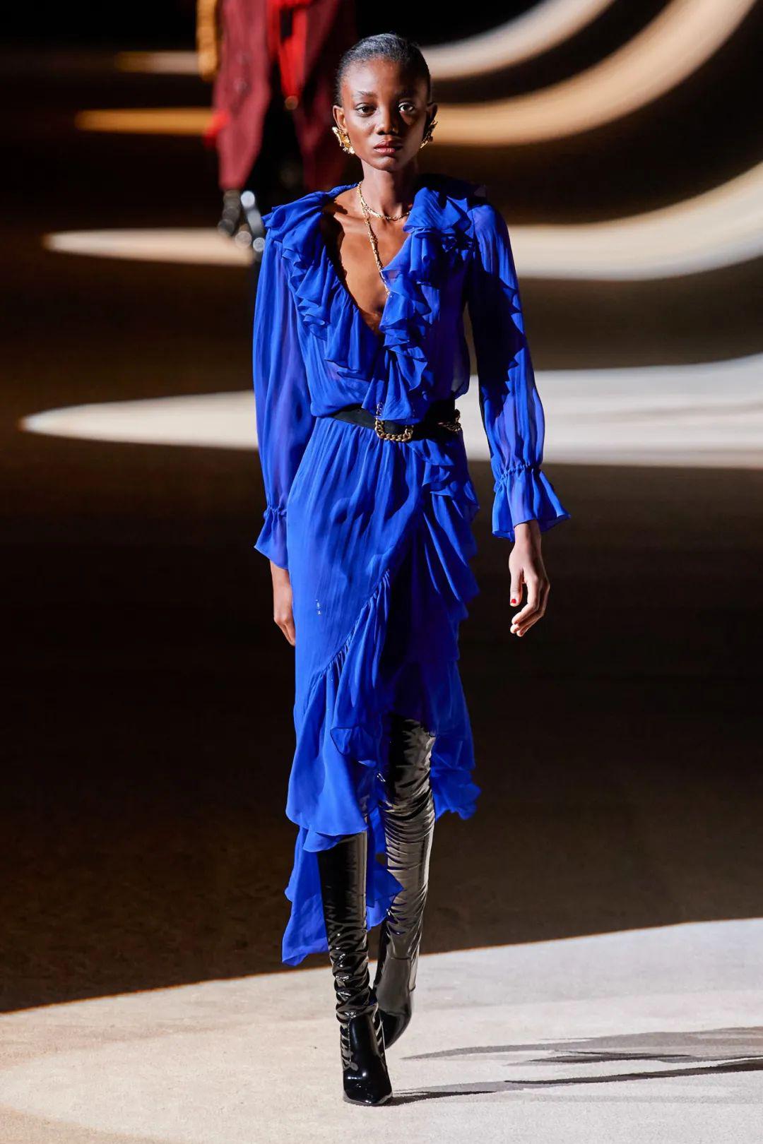 一场关于女性自我解放的革命saintlaurent2020秋冬时装系列
