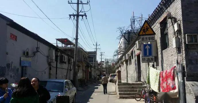 千福巷在北锣鼓巷路西.