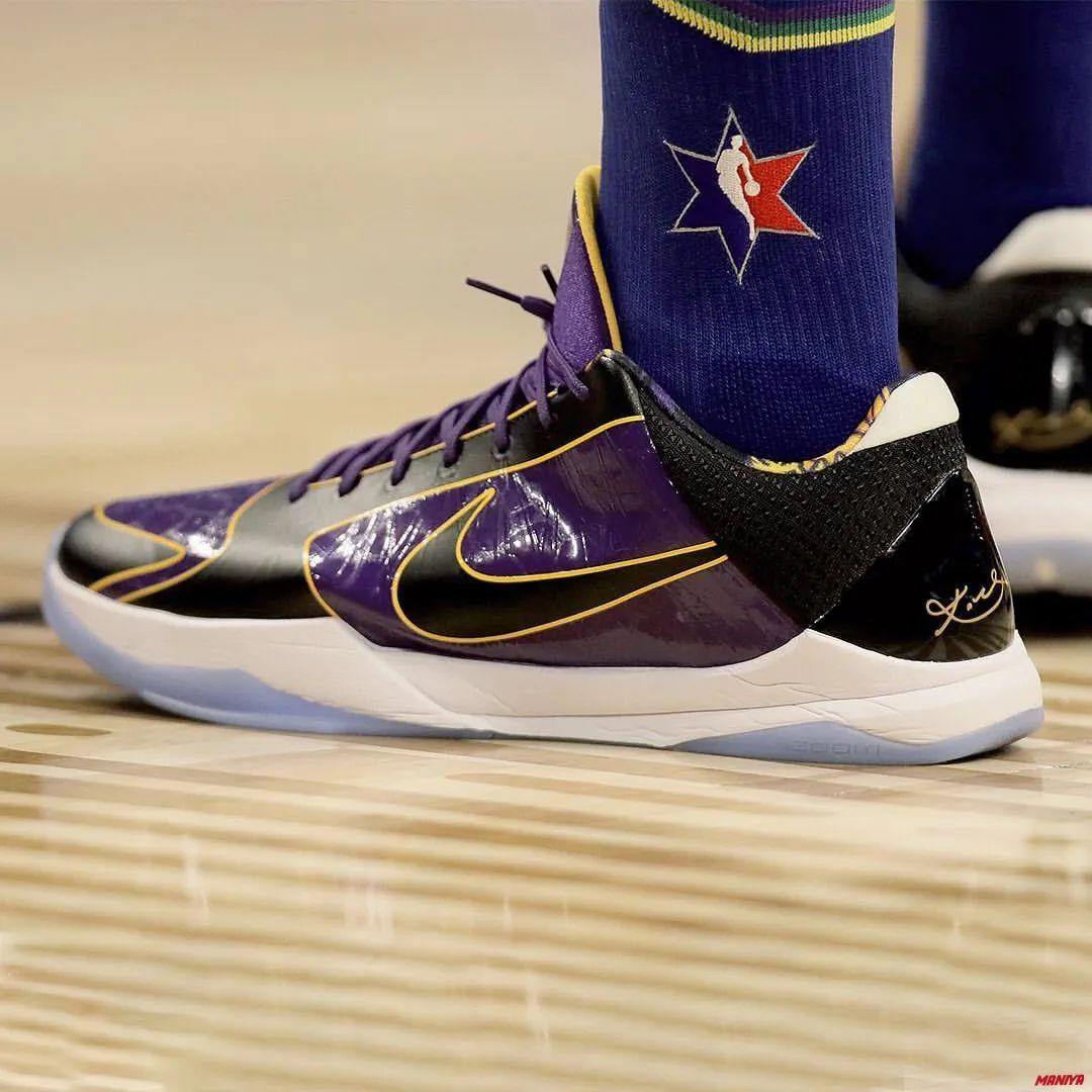 以"湖人"配色创作的kobe5,致敬最佳的黑曼巴_科比