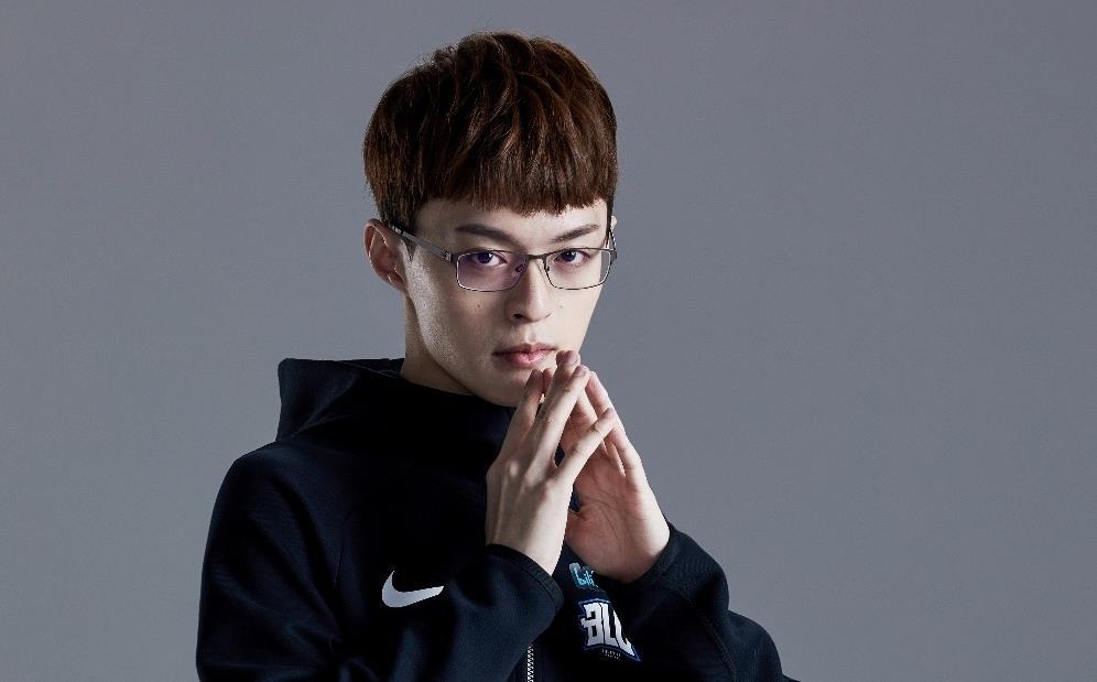 转会期内最赚的lpl队伍,以前比赛都没人看,如今成了赛区的顶流_fofo