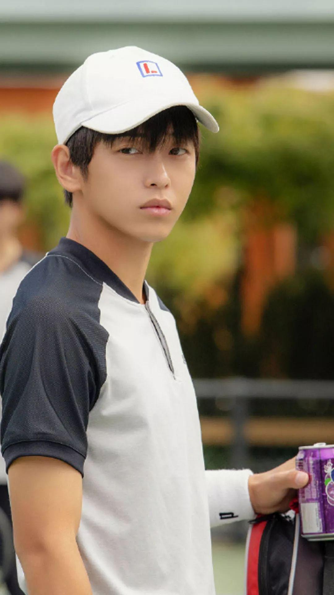 【人物】给你我最好的祝福,希望你比从前快乐._叶禹