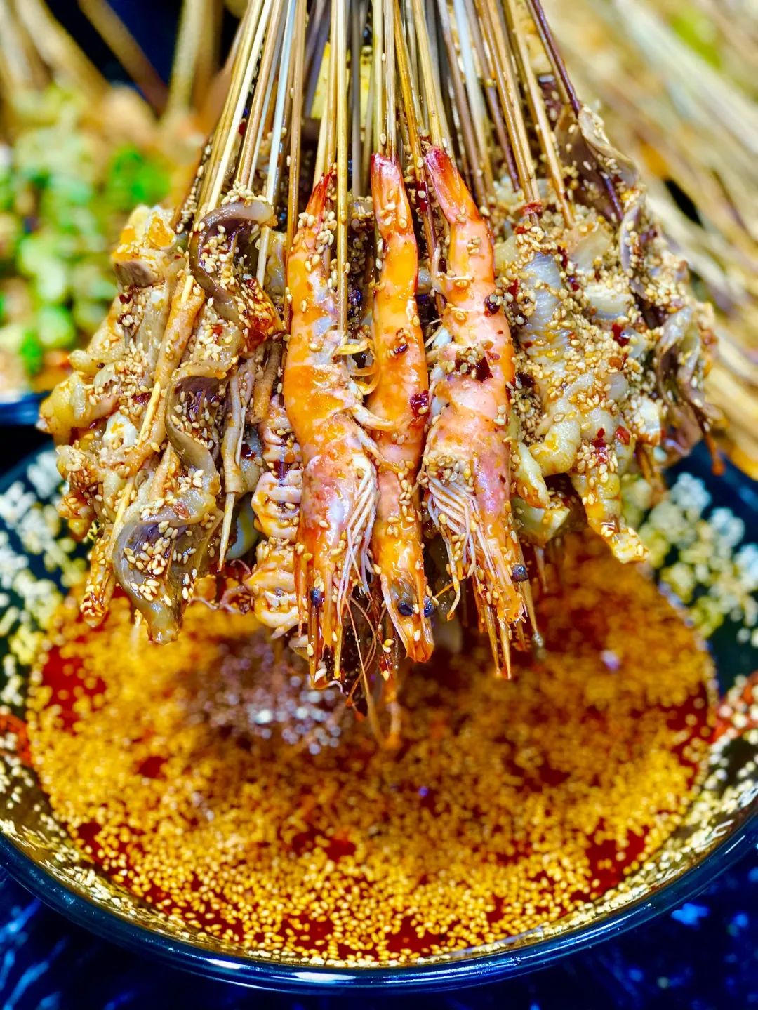 这么撸串超有瘾红油藤椒太销魂成都冷串串空降长春吃多少就送多少