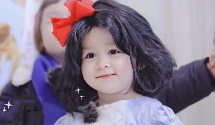 12 没错,就是威本联盟 品品弟弟本特利的女装,颜值又高了呢 哥哥威廉