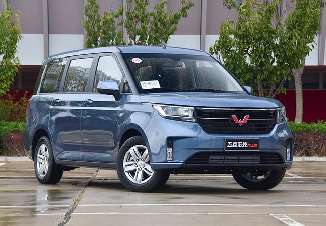 五菱宏光plus