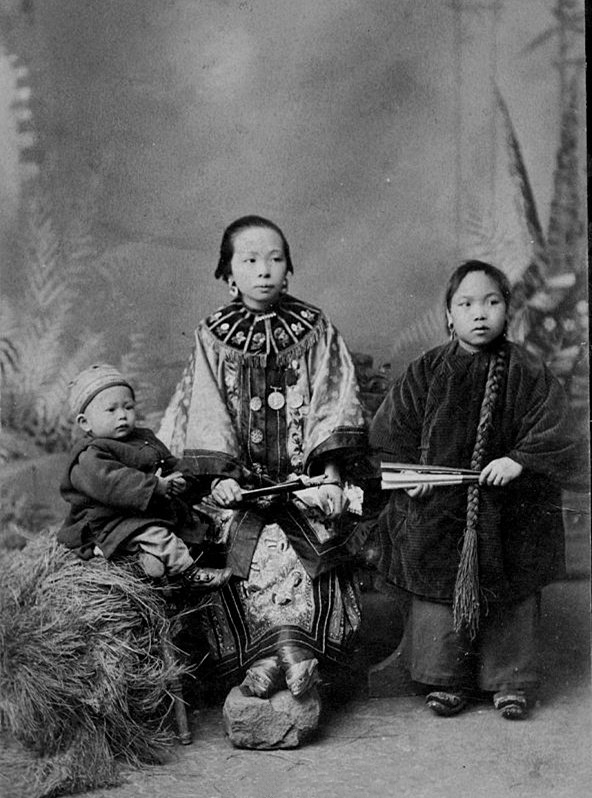 老照片:晚清到民国的女性,一代比一代更美