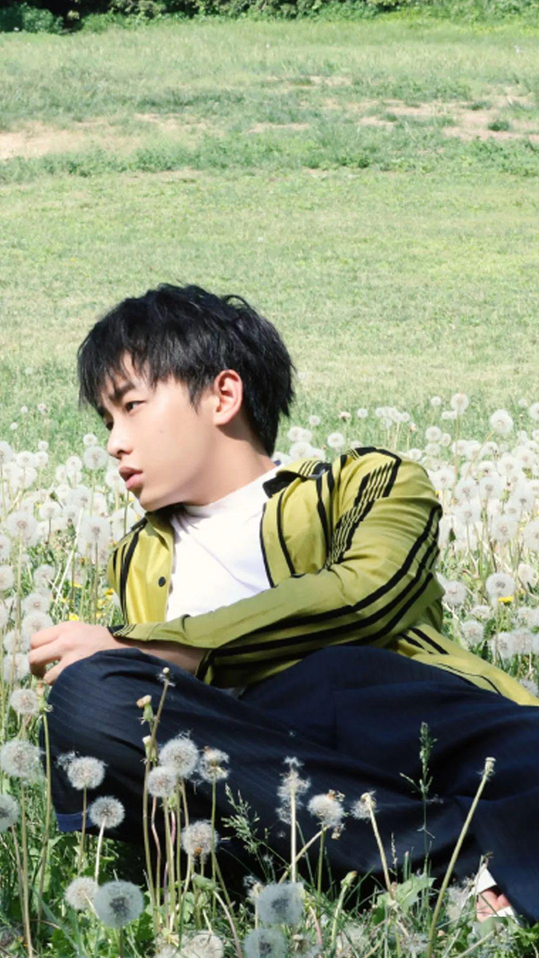 【人物】给你我最好的祝福,希望你比从前快乐._叶禹