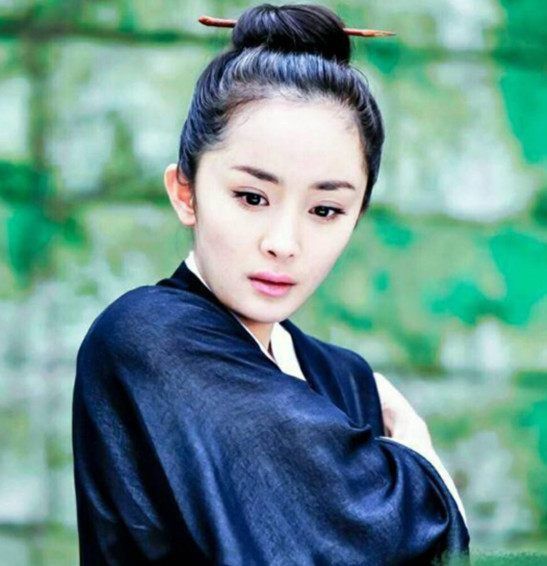 原创杨幂新戏道士头露出大脑门谁说额头宽不能是美女唐嫣表示不服