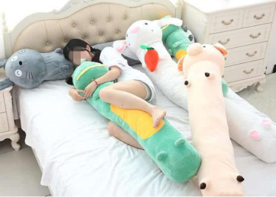 女儿总是"夹腿"蹭被,妈妈看后训斥"不要脸",母女关系变紧张