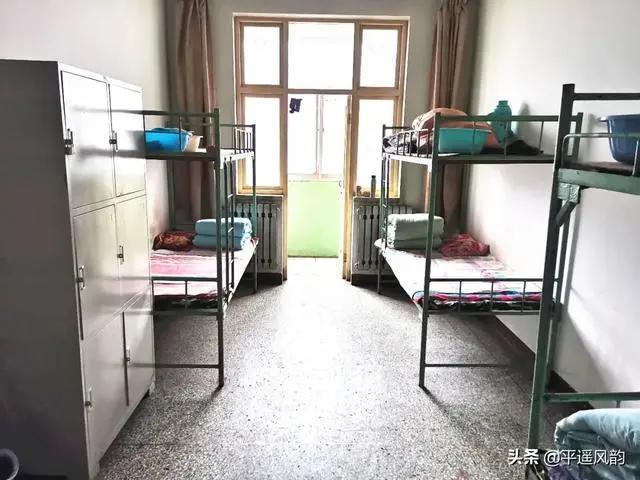 晋梅中学宿舍图片