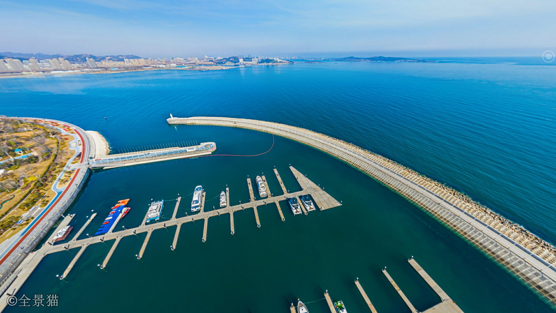 码头能抵抗50年一遇的台风,防波堤长度1124米·青岛vr青岛青岛这里曾
