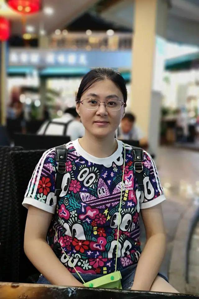 张婧老师推荐了资深教育学者芮彩琴老师的《孩子分心这样教》.