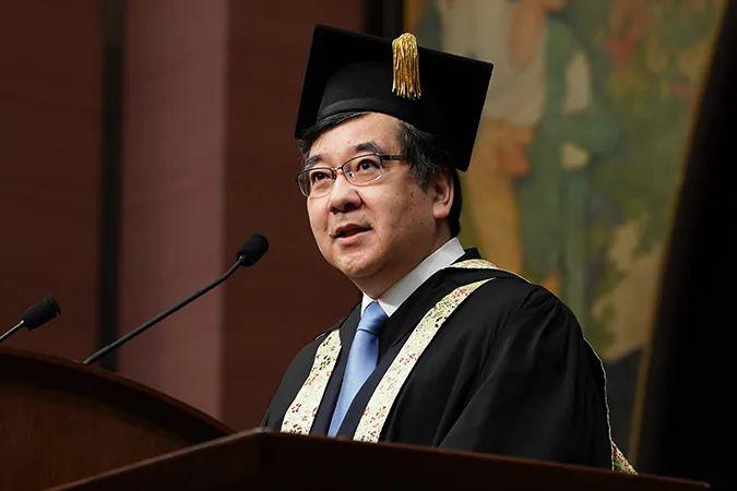 东大选择武汉留学生作为毕业生总代表!