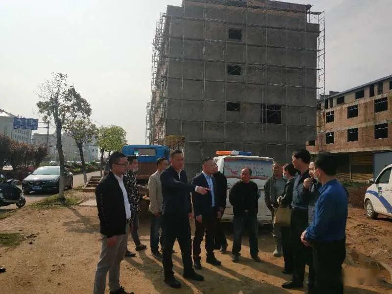 县政府副县长陈建荣率相关部门和乡镇负责人就失地农民安置地建房规范