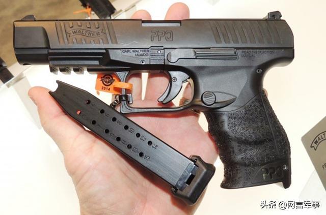 答:我买的是瓦尔特(walther)ppq m2,德国货,据说是007电影里用过的.